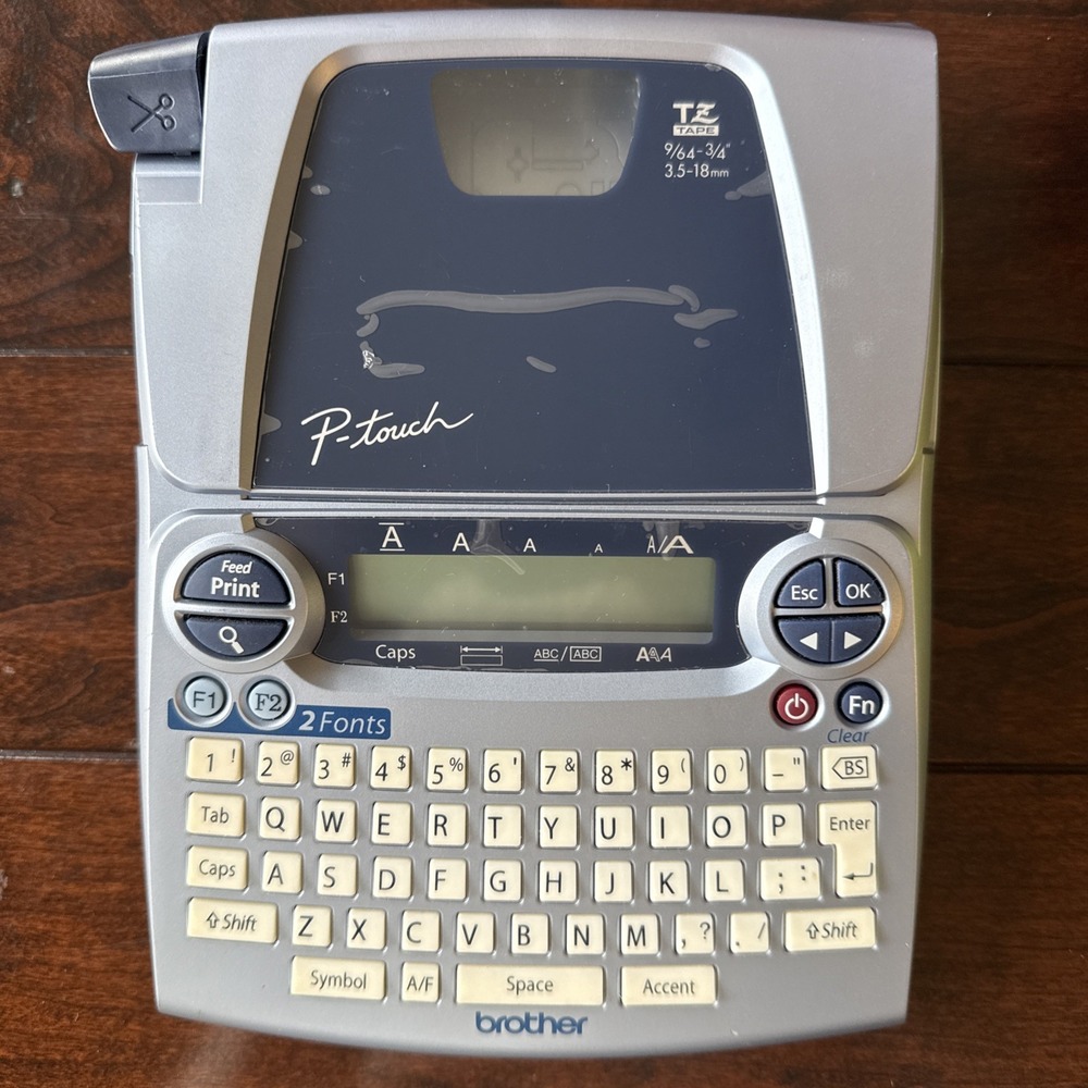 Brother‎ PT-1880 P-Touch Label Maker No Cassette Batteries Not Included